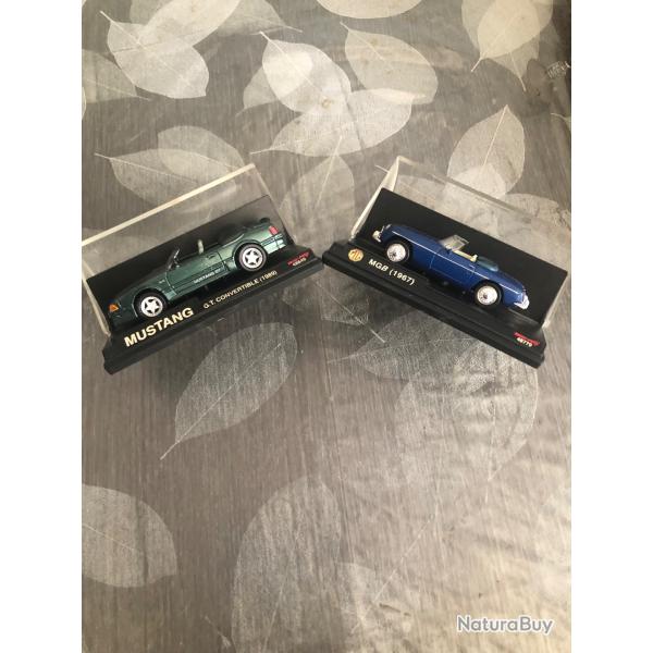 2 Voitures miniatures  1/43 - NEW RAY mustang convertible gt 1989 et mg mgb  1967 neuf