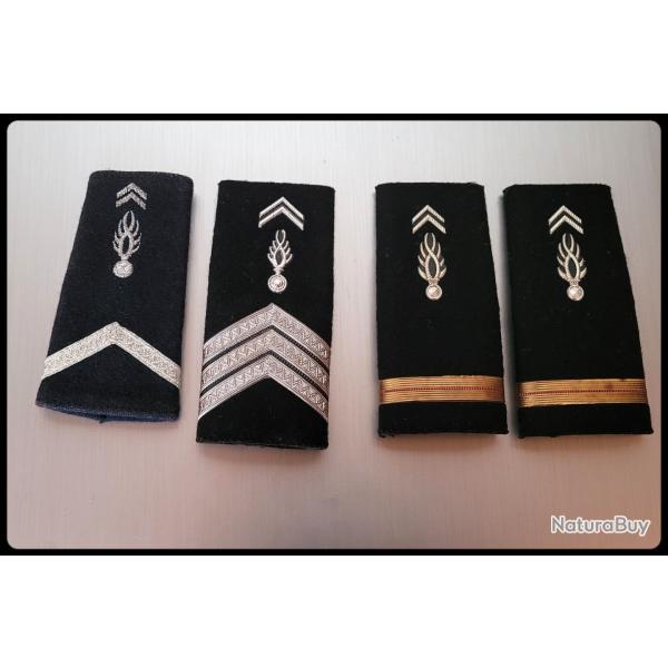 Petit lot de 4 fourreaux d'�paule GENDARMERIE NATIONALE