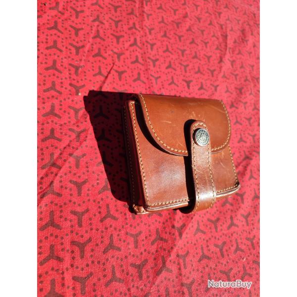 Etuis cuir a munitions -10 balles-