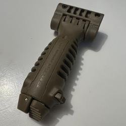 Poign&eacute;e Daniel Defense