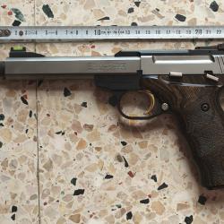 Pistolet BROWNING BUCH MARK 22LR Canon filet&eacute; et silencieux - 1 Chargeur