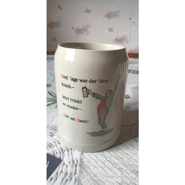 Vends une chope � bi�re en gr�s (humour allemand) 500ml