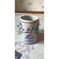 Vends une belle chope &agrave; bi&egrave;re en gr&egrave;s 500ml