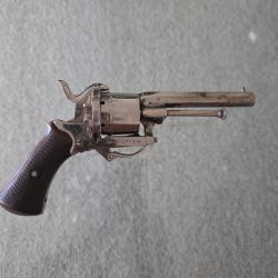 Postolet ou revolver a broches ancien