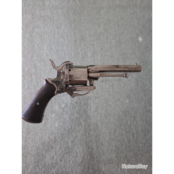 Postolet ou revolver a broches ancien