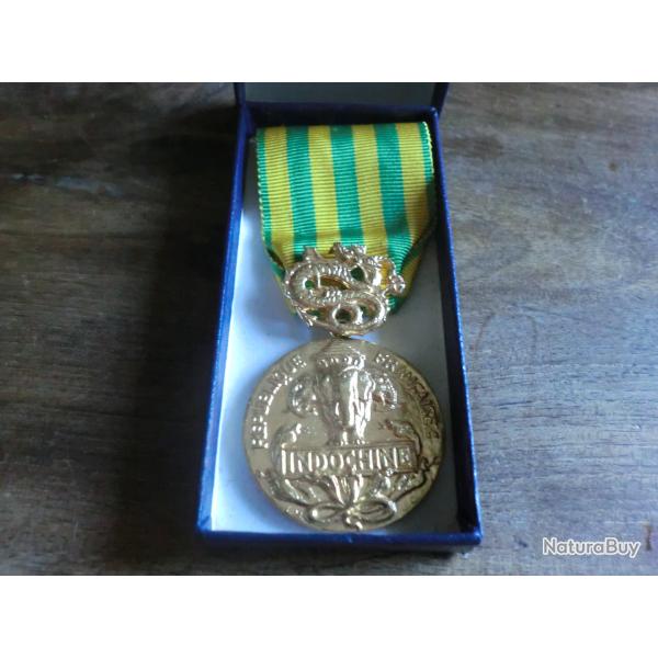 m�daille corps  extreme orient