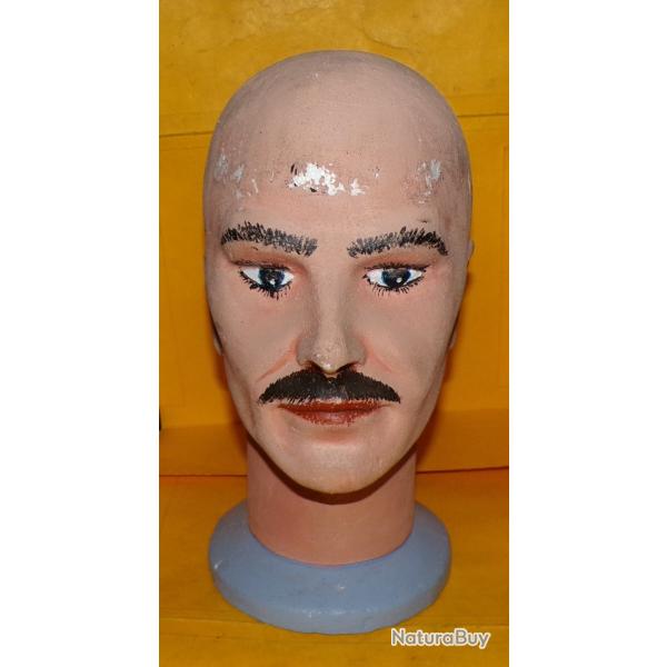 TETE DE MANNEQUIN AVEC SOCLE POUR PRESENTOIR DE CASQUES , CASQUETTES , KEPI , ETC......,   ETAT   VO