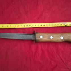 Couteau de combat nettoyeur de tranch&eacute;e r&eacute;alis&eacute; lame ba&iuml;onnette 1874 Gras et garde poignard Coutrot