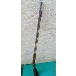 FUSIL BELGE A PERCUSSION CANON  LONG   .  POINCONS  .