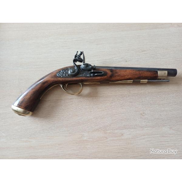 Ancien pistolet � silex espagnol - reproduction