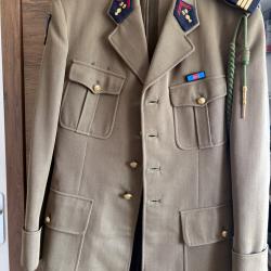 Authentique tenue d'officier de l'Arm&eacute;e de Terre fran&ccedil;aise