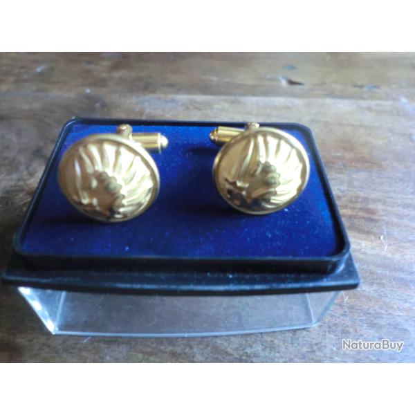 bouton coffret de manchettes  tap  para