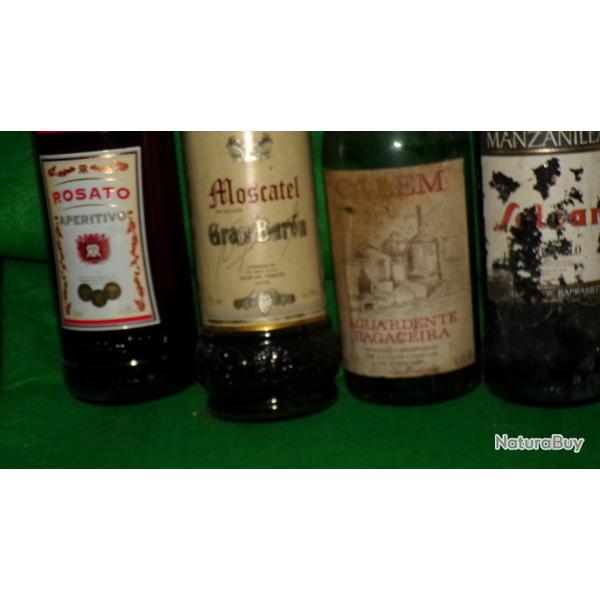 UN LOT de 5 BOUTEILLES de VINS CUITS APERITIF