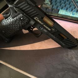 Combat master 2011 john wick + 1 chargeur