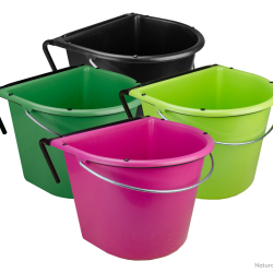 Feed trough 15 l with hook and handle - Ref VOERB01DR - EAN 8716759533769 - Vplast