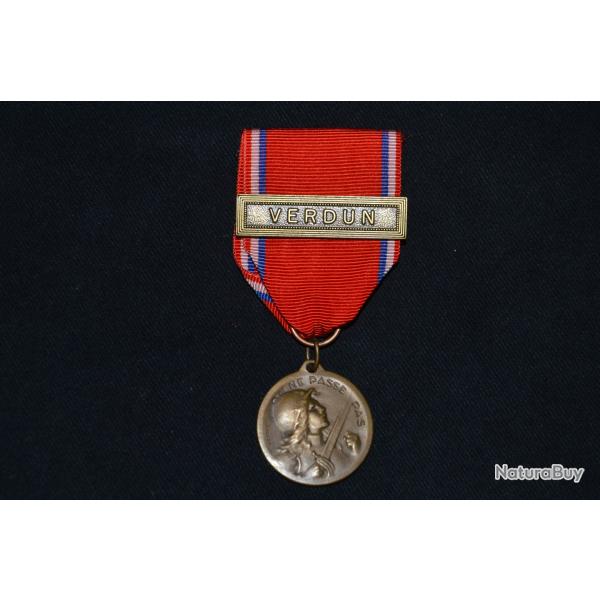 MEDAILLE DE VERDUN DE VERNIER-AGRAFE VERDUN-GRANDE GUERRE 1914/18