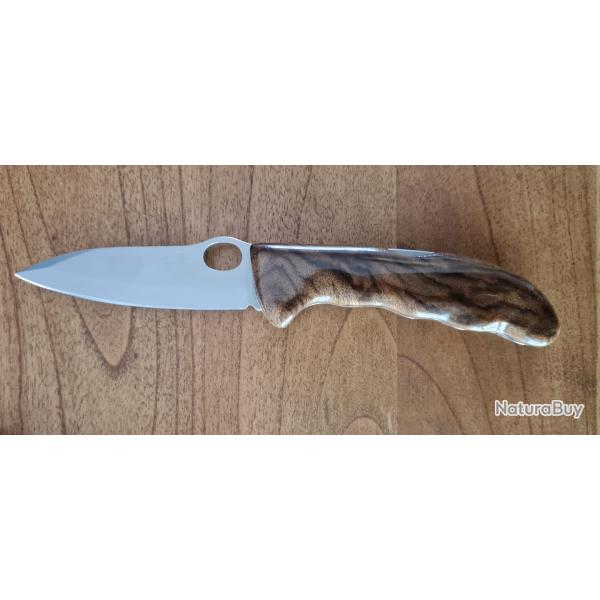 Magnifique couteau Victorinox Hunter custom