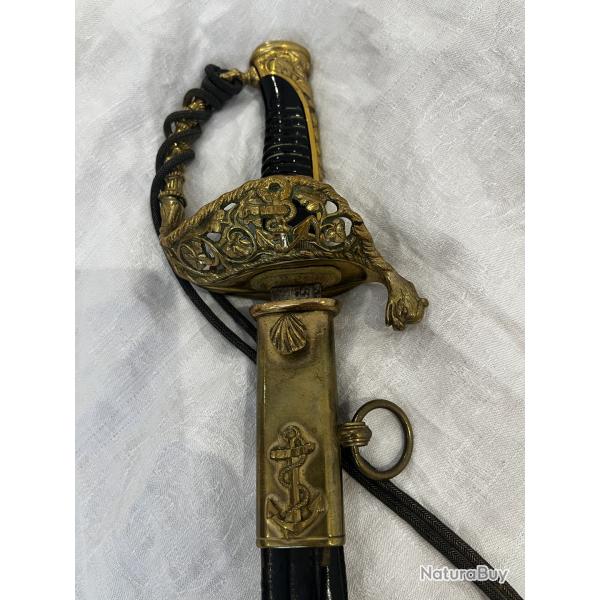 sabre d'officier de marine, mod�le 1837, complet et en tbe, matricul�, avec dragonne
