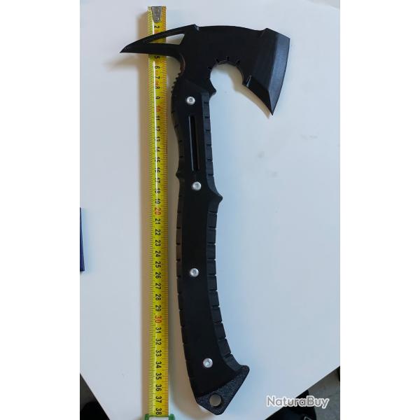 R�plique de hachette tactique pour airsoft ou d�coration ( r�plique r�sident evil)