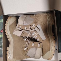 PAIRE CHAUSSURE MEINDL NEUVE T42