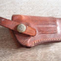 Holsters GIL M32 R200
