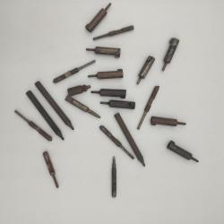 Divers percuteurs pistolet 7.65 ou ruby au choix
