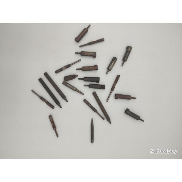 Divers percuteurs pistolet 7.65 ou ruby au choix