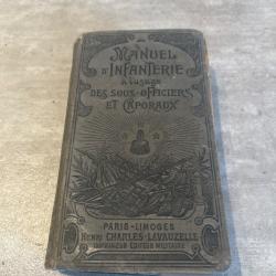 Manuel d'infanterie &agrave; l'usage des sous officiers et caporaux