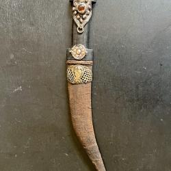 BEAU COUTEAU KHANJAR KURDE / IRAKIEN, CIRCA 1920, POIGNEE DECOREE, JAMBIYA, PERSE, ARABE