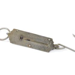Ancienne petite balance portative Pocket Balance, id&eacute;al chasse, p&ecirc;che, bricolage. Collection