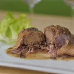 Cuisse de canard farcie au foie de canard