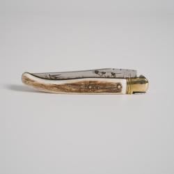Laguiole grav&eacute; - Bois de cerf