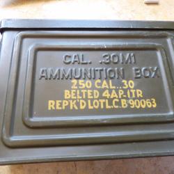 Caisse munitions US army REEVESpeinture origin mitrailleuse deuxi&egrave;me guerre ww2 cal 30 flaming bomb