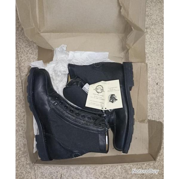 Chaussures Pilotes Arm�e de l'Air mod�le �t� zone chaude pointure 43/8