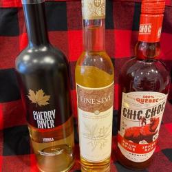 Lot alcool Canadien 1 vodka &agrave; l'&eacute;rable, 1 rhum &agrave; l'&eacute;rable, l'eau de vie d'&eacute;rable