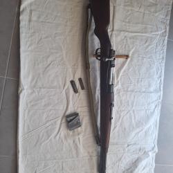 A vendre type Mauser FN HERSTAL MODEL 1950 , cal 30.06 spring , sangle et 20 lames chargeurs .