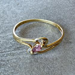 Bague solitaire or jaune 18 carats et rubis - taille 52