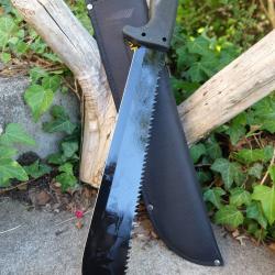 Couteau Bowie Machette Military Lame Drop Point Scie Acier 3Cr13 Manche ABS Etui Nylon 000