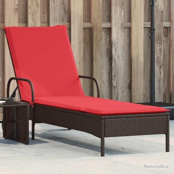 Chaise longue � roulettes avec coussin en rotin synth�tique marron