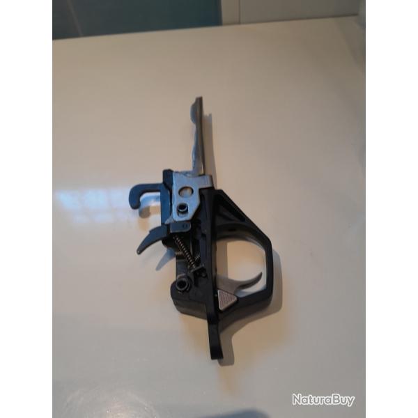 Sous-garde compl�te fusil BAIKAL MP155, calibre 12, chambr� 89 mm., avec bloc d�tente en cadeau.