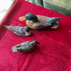 Lot de trois canards en bois