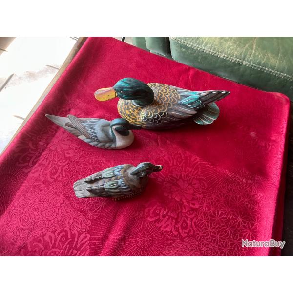 Lot de trois canards en bois