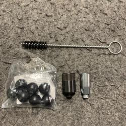 Ensemble 2 lance fus&eacute;es pour pistolet 9mmPAK Kimar avec 7 billes caoutchouc 20mm