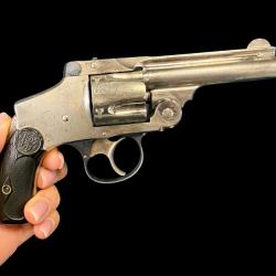 SMITH & WESSON DA 3eme mod&egrave;le cal. 38sw num&eacute;ro de s&eacute;rie 165204