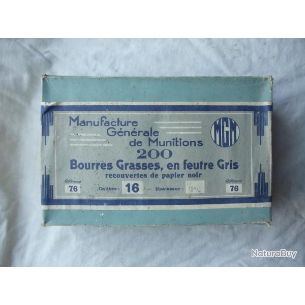 1 Bo�te compl�te ancienne de 200 bourres grasses en calibre 16 , �paisseur 18mm.