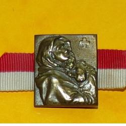 INSIGNE DE LA CROIX ROUGE  1951 SUISSE ,   ETAT&nbsp; VOIR PHOTOS .POUR TOUT RENSEIGNEMENT ME CONTACTER.