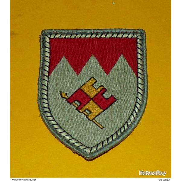 INSIGNE EN TISSU : ARMEE ALLEMANDE DRAPEAU ETENDARD��,BON ETAT VOIR PHOTOS . POUR TOUT RENSEIGNEMENT