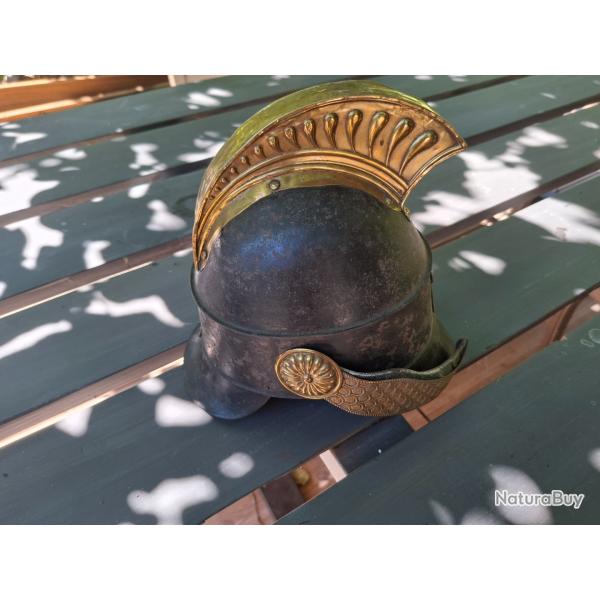 CASQUETTE DE FEU, ou Casque d'incendie pompier EN T�LE DU XIXE vers 1840