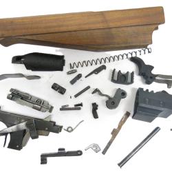 Lot de pi&egrave;ces pistolet Drulov     ref 321      box 299