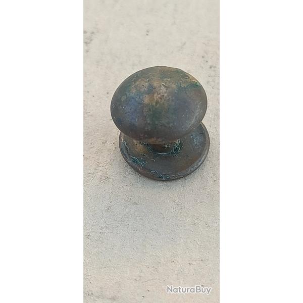Bouton laiton pour bretelle de fusil et �quipement militaire diam�tre 14.8mm (2129)